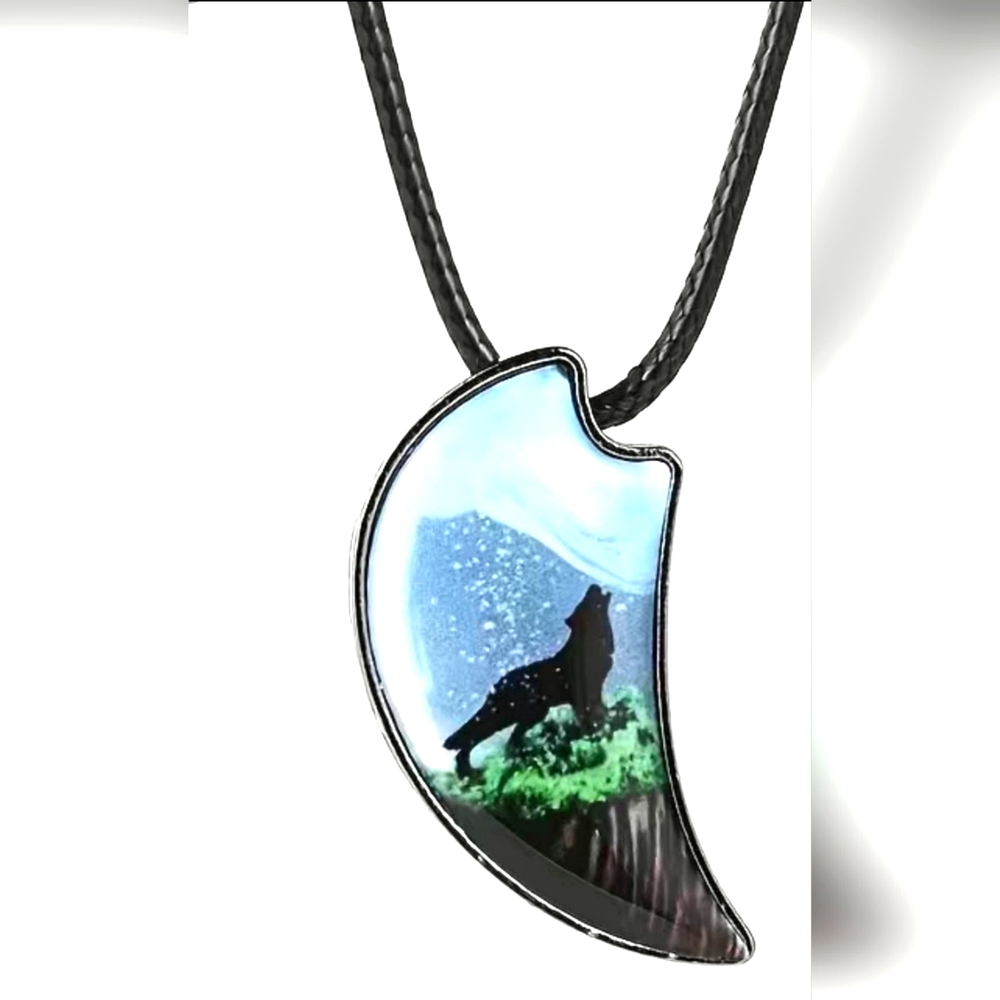 Wolf Pendant Necklace